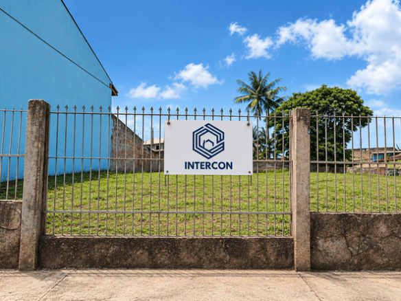 Vende-se terreno com 403 m² localizado no bairro da Pedreira