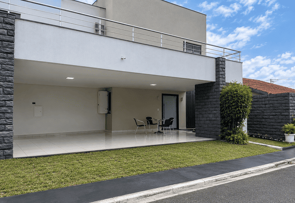 Vende-se imóvel em Ananindeua, no Bairro do Coqueiro, no Cond. Cypress Garden, Av. Hélio Gueiros.