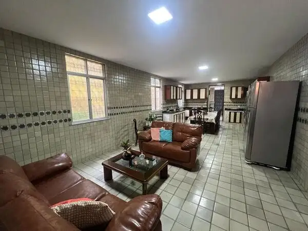 Locação comercial de imóvel no Bairro Campina, em Belém-PA.