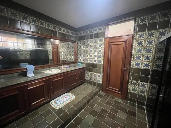 Locação comercial de imóvel no Bairro Campina, em Belém-PA.