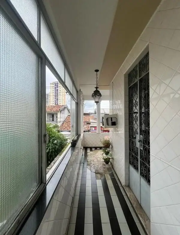 Locação comercial de imóvel no Bairro Campina, em Belém-PA.