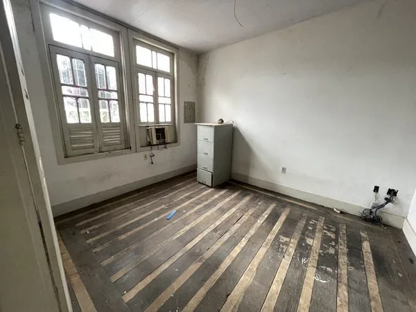 Imóvel comercial à venda no bairro do Reduto.