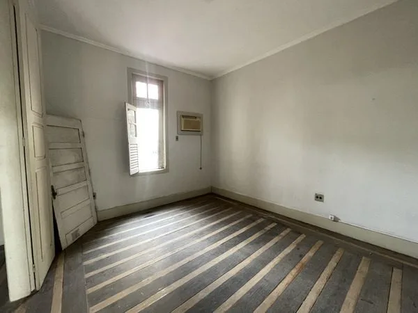 Imóvel comercial à venda no bairro do Reduto.