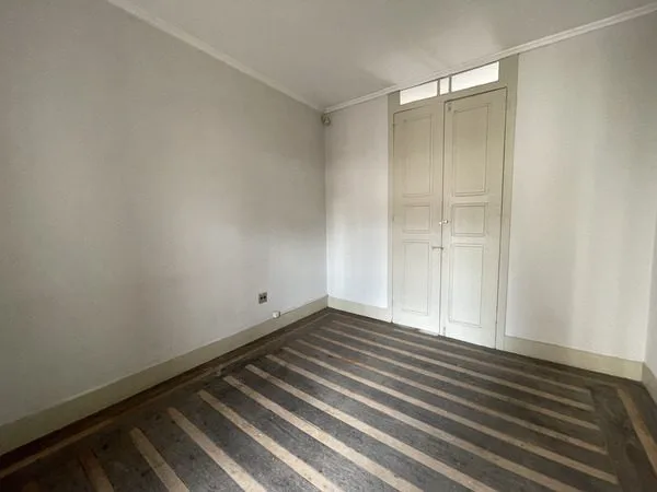 Imóvel comercial à venda no bairro do Reduto.