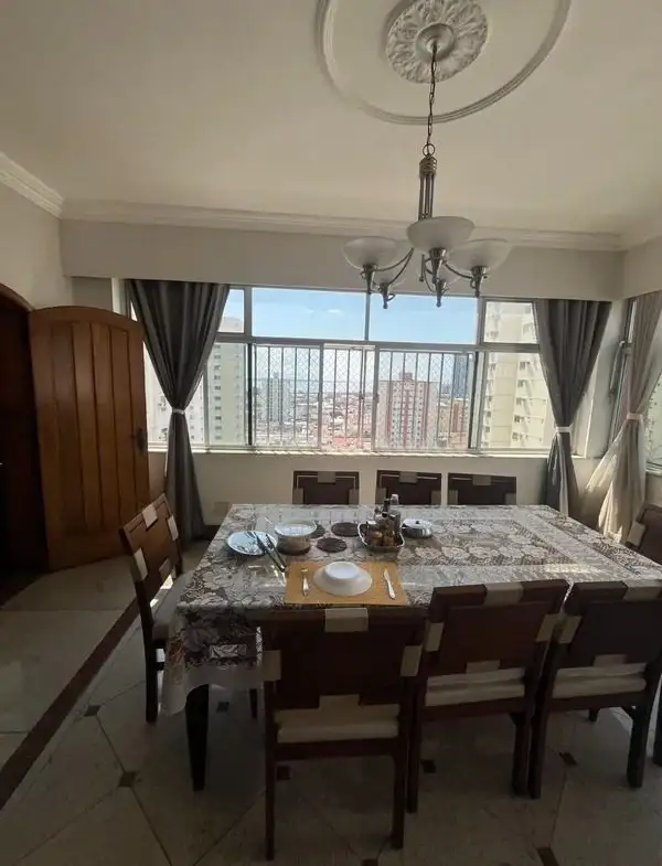 Vende-se apartamento no Edifício Viña Del Mar, Bairro Reduto, em Belém-PA.