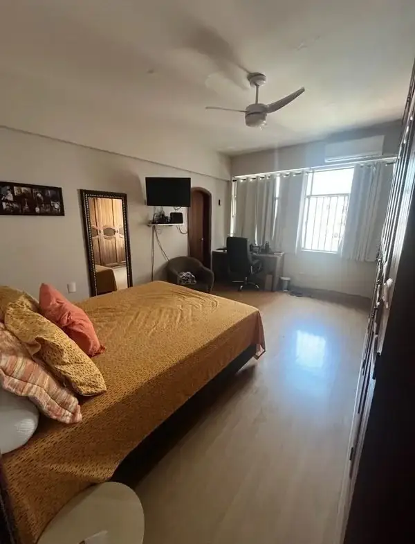 Vende-se apartamento no Edifício Viña Del Mar, Bairro Reduto, em Belém-PA.