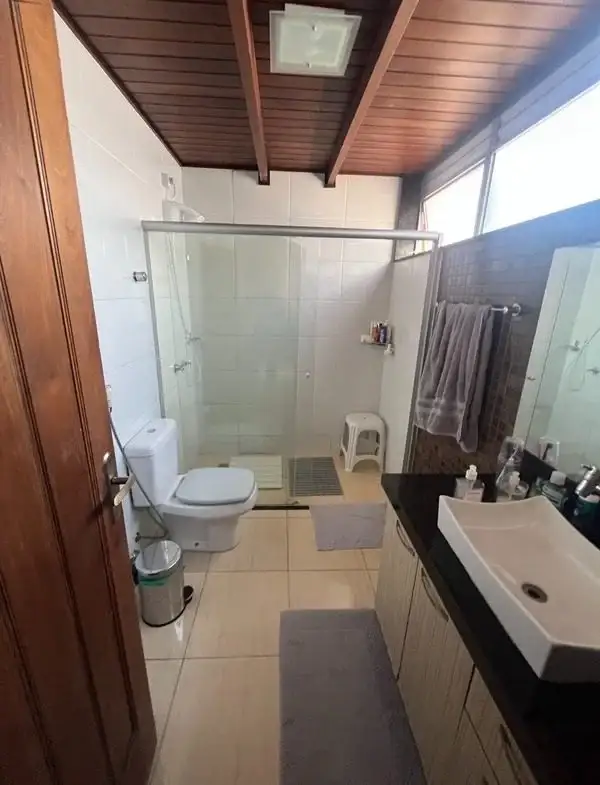 Vende-se apartamento no Edifício Viña Del Mar, Bairro Reduto, em Belém-PA.